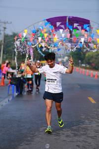BIB: 4242
                            <button type="button" onclick="openModal(9920932)" class="btn btn-primary btn-sm float-right btn-popup" data-toggle="modal" data-target=".modal-high-quality">
                        <i class="fas fa-shopping-cart"></i> Add to Cart
                    </button>
                                            <button type="button" onclick="isThisMe(9920932, true)" class="btn btn-success btn-sm float-right btn-popup btn-isme hidden" data-toggle="tooltip" data-placement="bottom" title="นี่คือรูปของคุณใช่ไหม คลิกที่นี่เพื่อเอาเข้าอัลบั้ม">
                        <i class="fas fa-plus"></i> Add to album
                    </button>
                    <button type="button" onclick="isThisMe(9920932, false)" class="btn btn-warning btn-sm float-right btn-popup btn-isnotme hidden">
                        <i class="fas fa-ban"></i> Remove from album
                    </button>